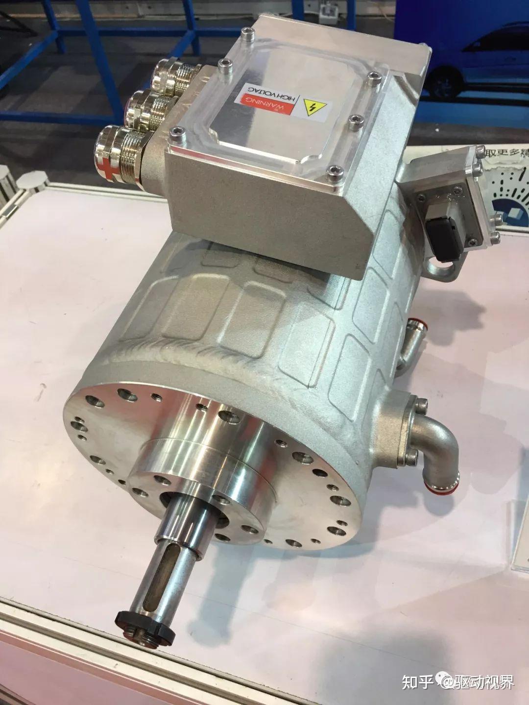 有一辆智能又便捷的新能源汽车陪伴着你