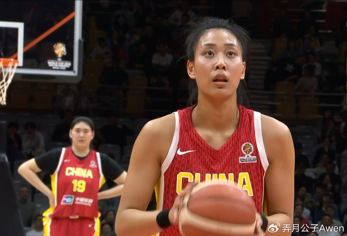 中国女篮锋线困境：唐子婷表现低迷，宫鲁鸣用