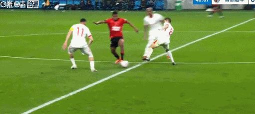 罗慕洛角球绝杀成都蓉城1-0力克青岛海牛